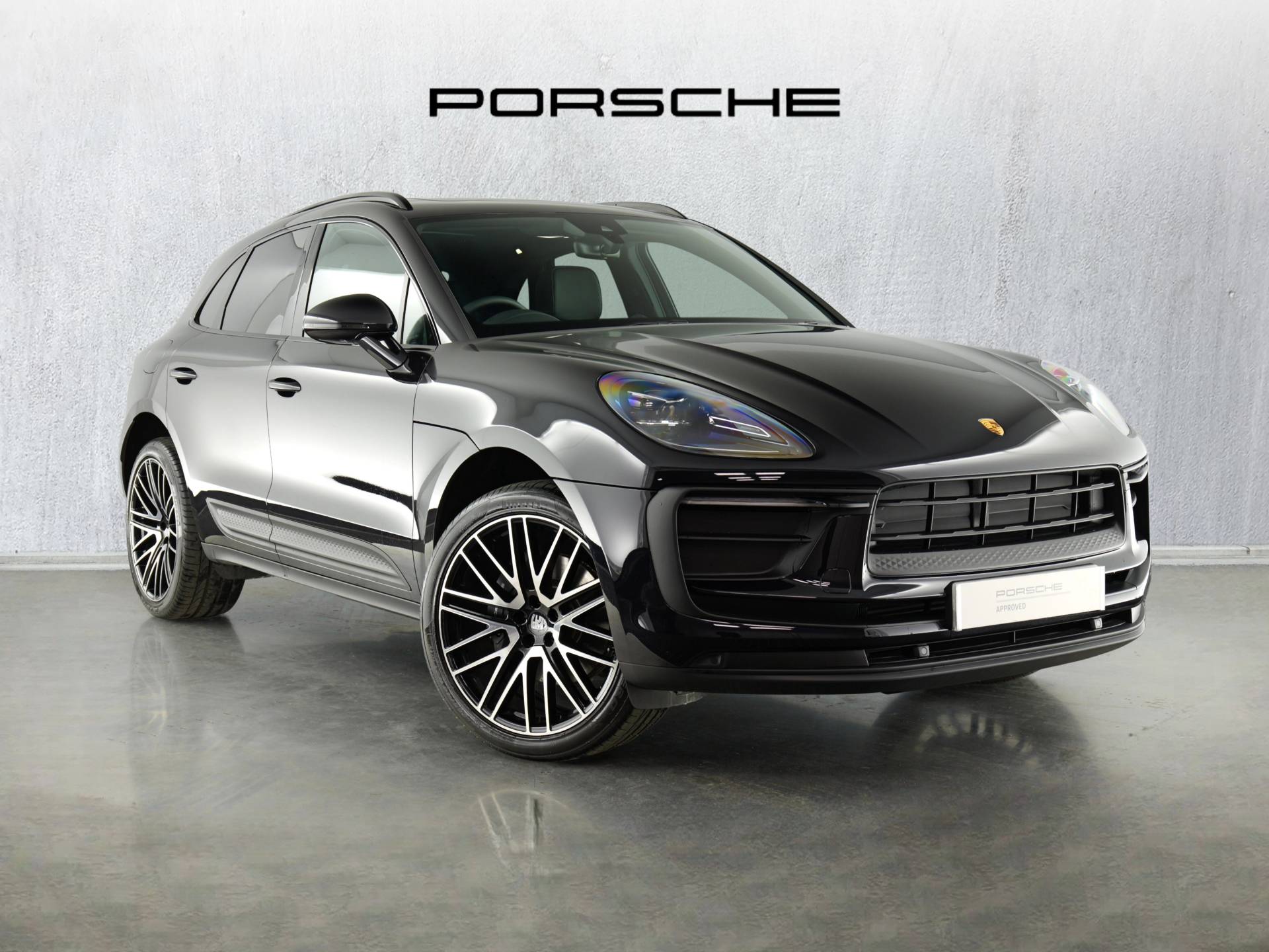 Macan, photo 1 of 34