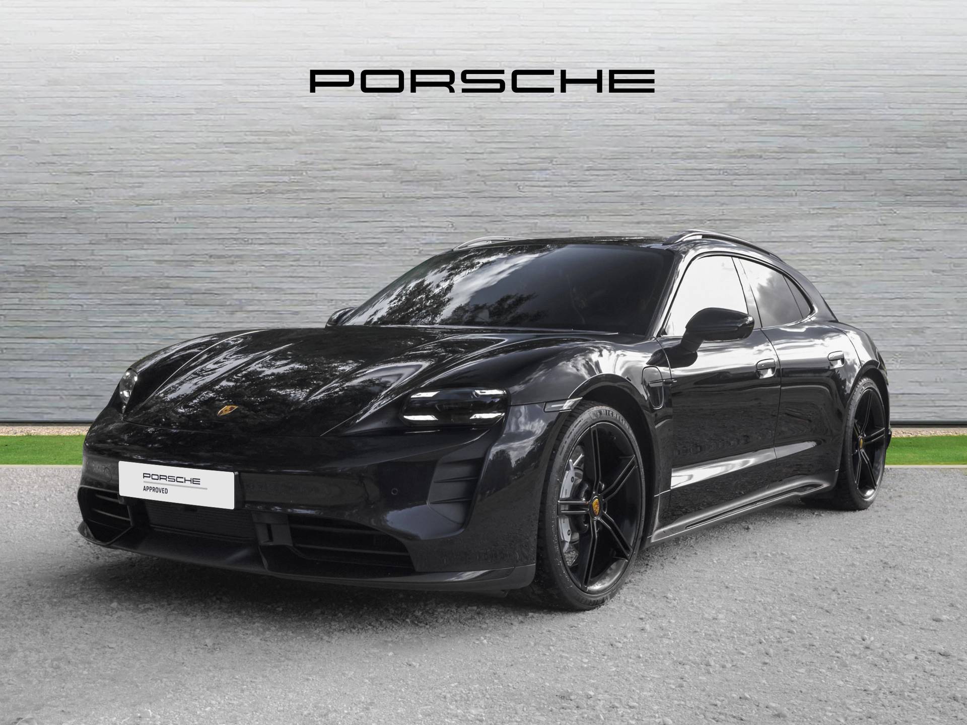 Taycan Turbo Sport Turismo, photo 2 of 35