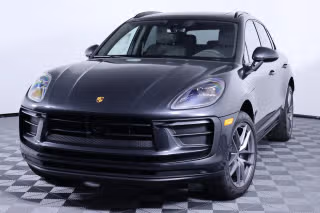 2026 Porsche Macan -'s photo