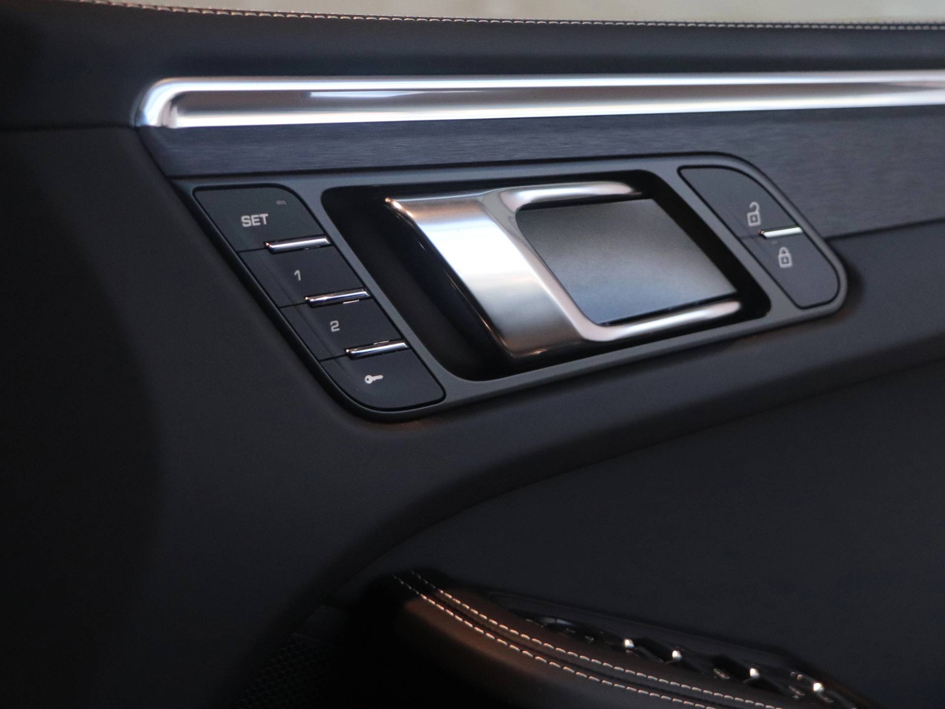Macan GTS, photo 38 of 38