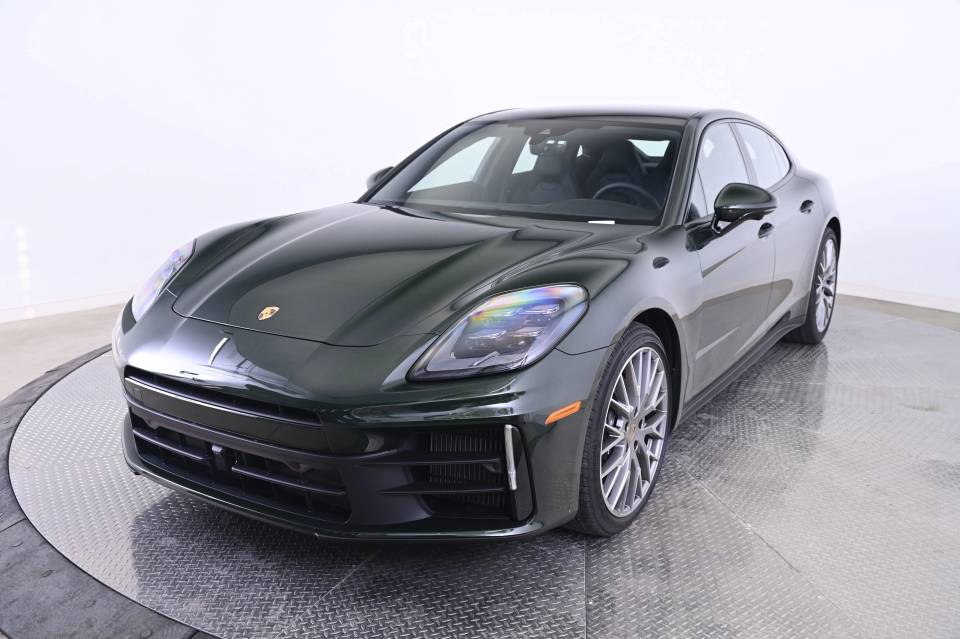 2026 Porsche Panamera