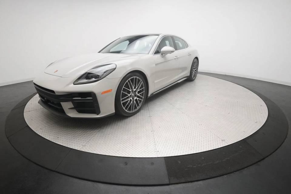2026 Porsche Panamera