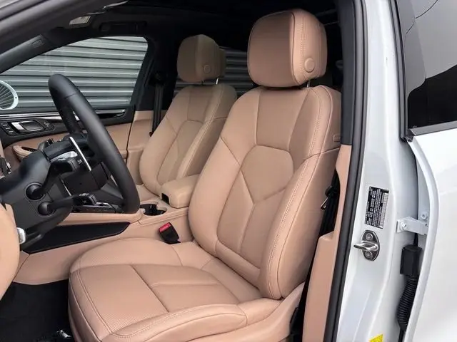 2026 Porsche Macan Base - Photo 39