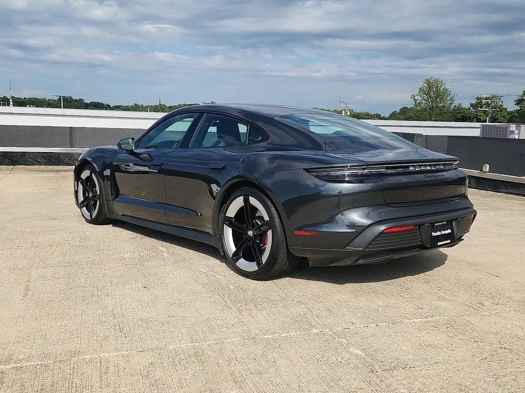 2025 Porsche Taycan S - Photo 24
