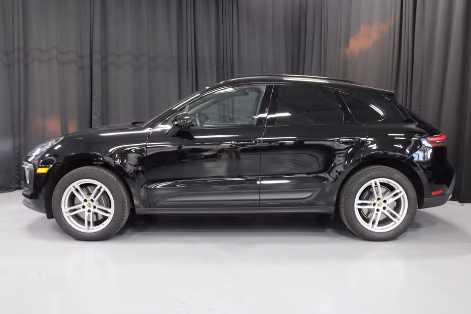 2025 Porsche Macan Base - Photo 11