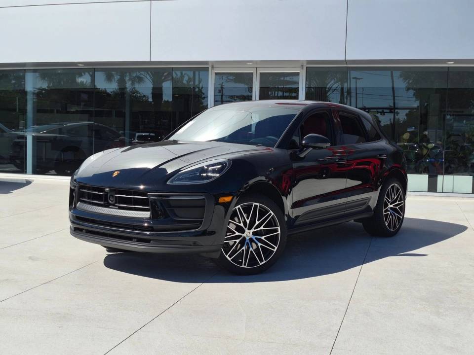 2025 Porsche Macan