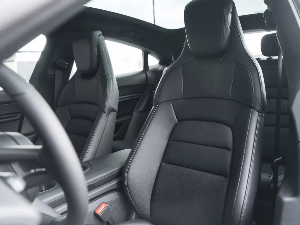 2026 Porsche Taycan Base - Photo 40