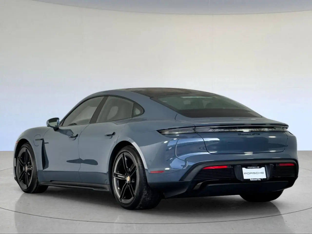 2026 Porsche Taycan GTS - Photo 24