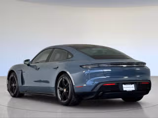 2026 Porsche Taycan GTS - Photo 17