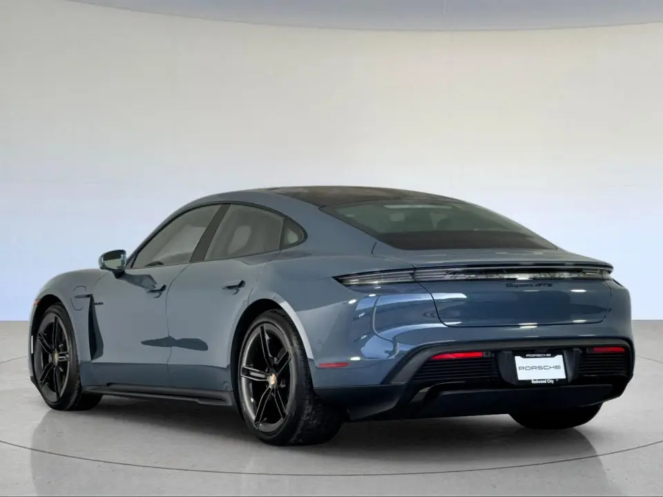 2026 Porsche Taycan GTS - Photo 23