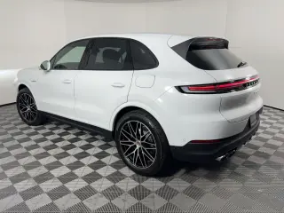 2026 Porsche Cayenne E-Hybrid - Photo 21