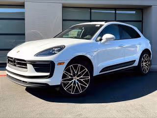 2026 Porsche Macan's photo