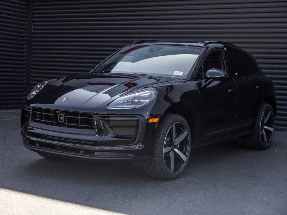 2026 Porsche Macan