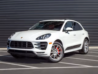 2015 Porsche Macan Turbo's photo
