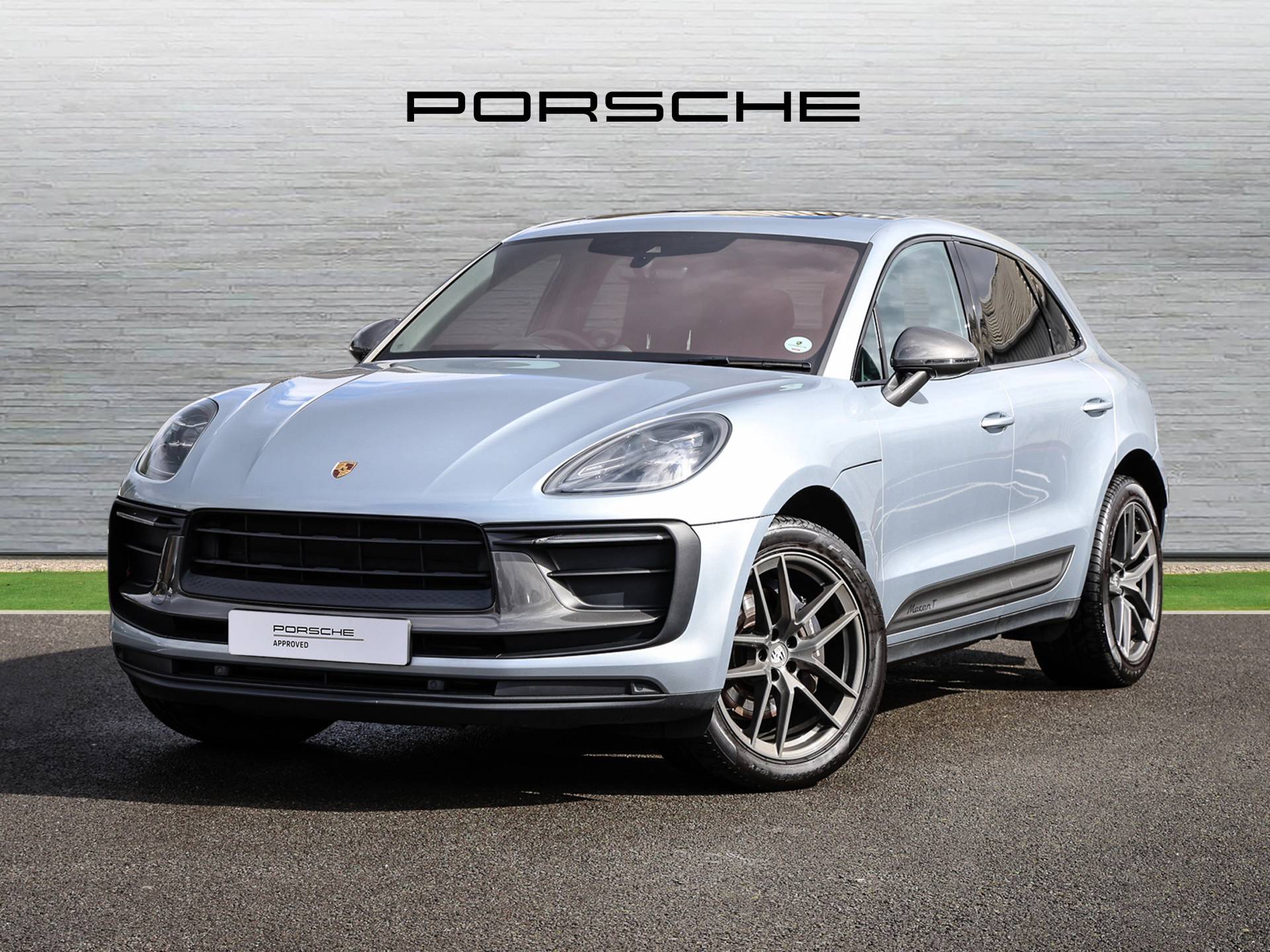 Macan T, photo 2 of 36