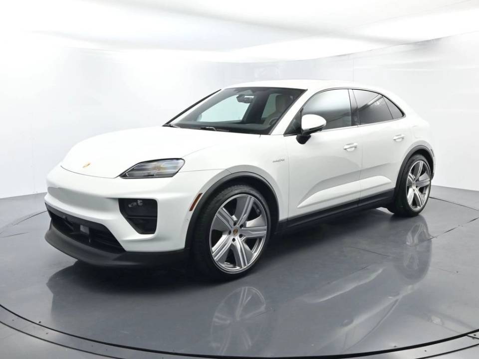 2025 Porsche Macan