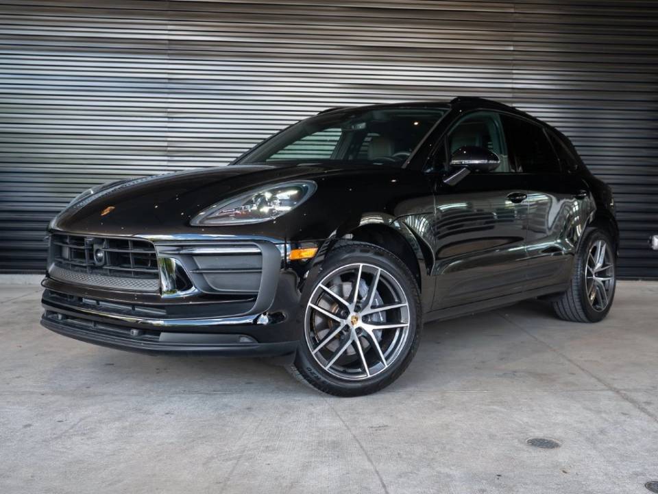 2026 Porsche Macan