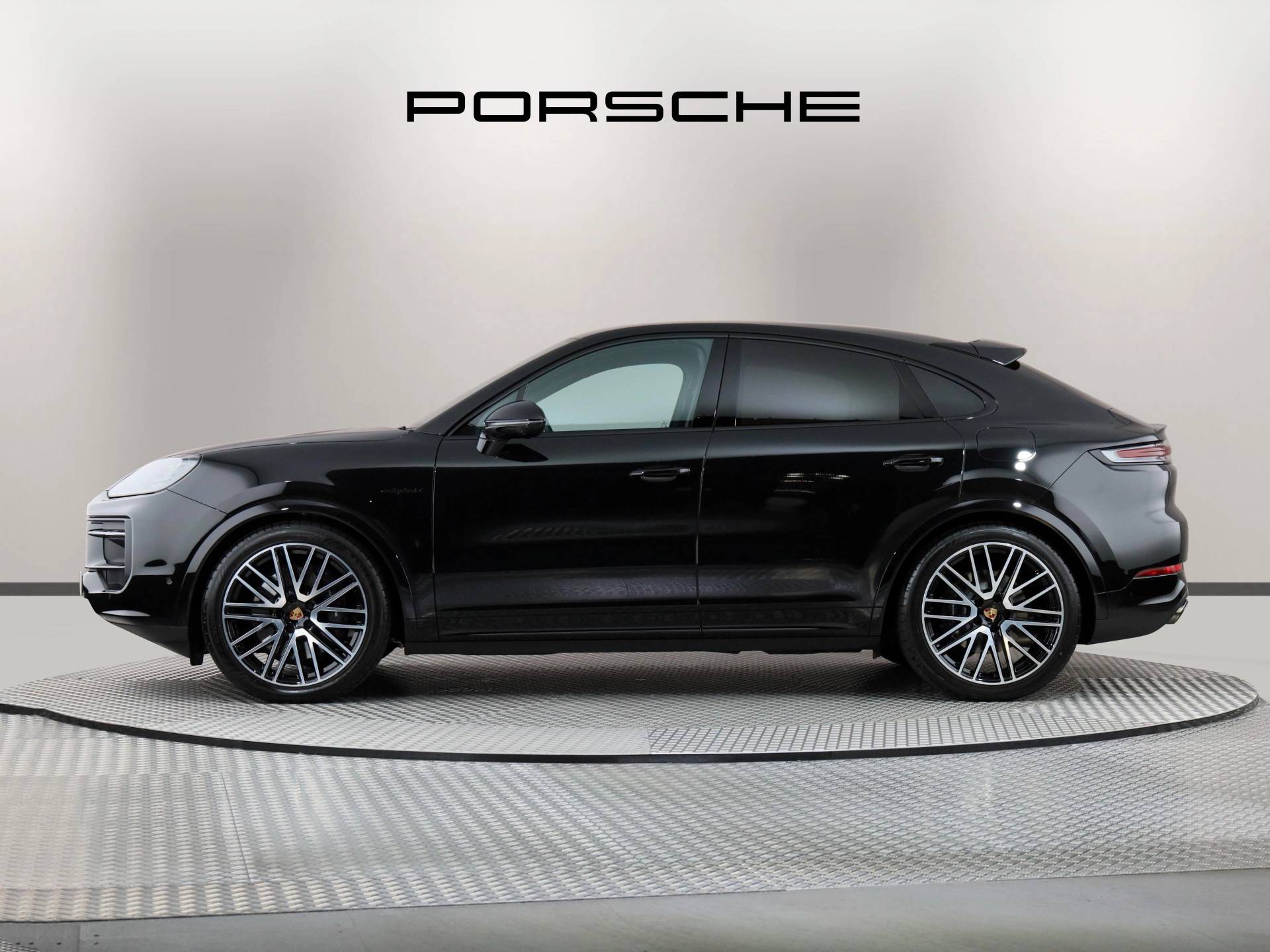 Cayenne E-Hybrid Coupé, photo 2 of 42