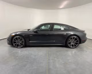 2025 Porsche Taycan Base - Photo 9