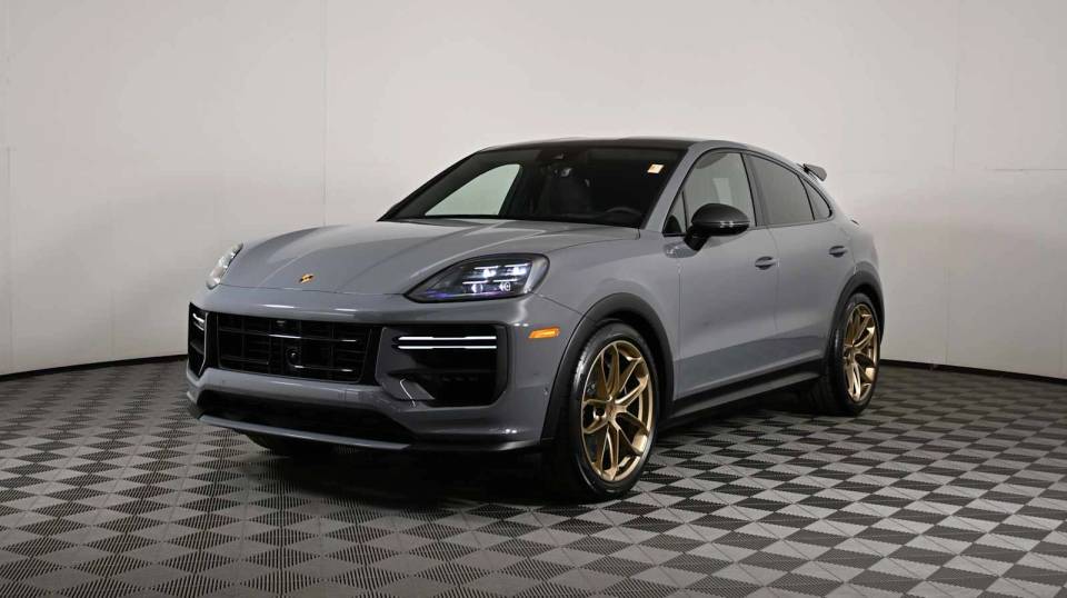 2025 Porsche Cayenne Coup