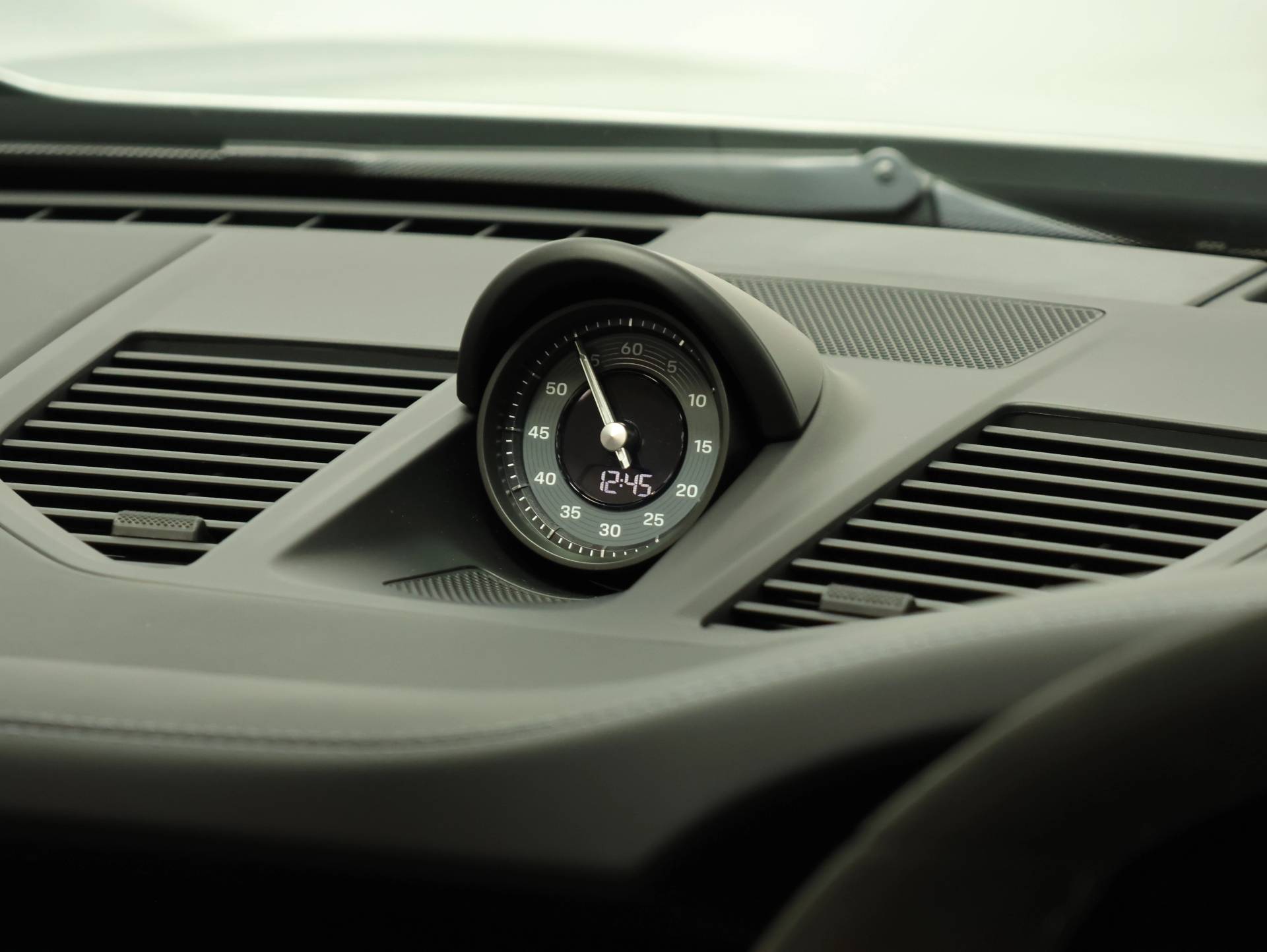 911 Carrera 4 GTS Cabriolet, photo 41 of 41