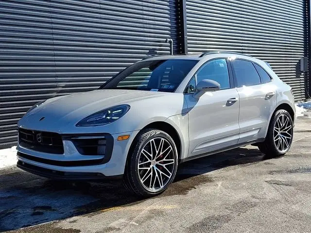 2026 Porsche Macan S - Photo 8