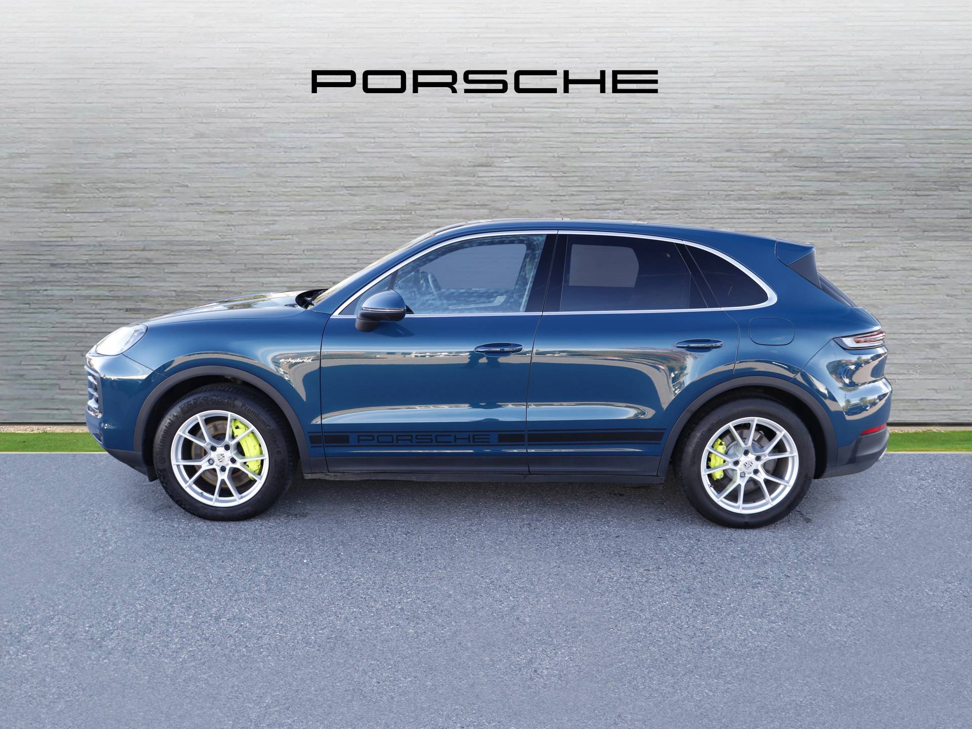 Cayenne E-Hybrid, photo 2 of 47