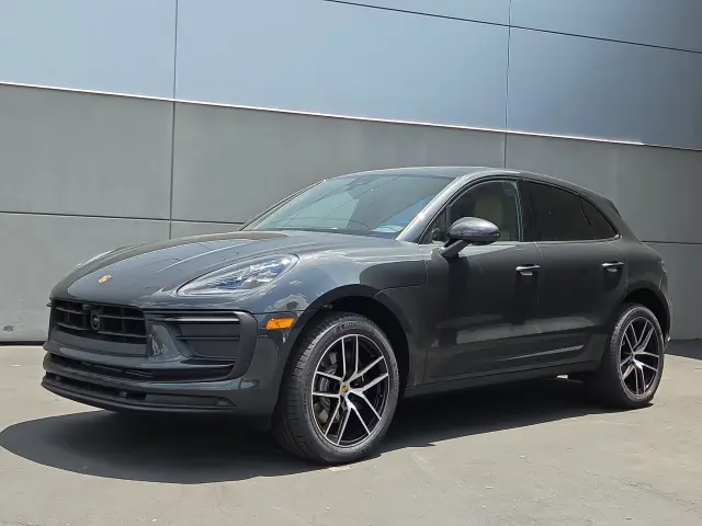 2025 Porsche Macan Base - Photo 6