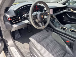 2025 Porsche Taycan S - Photo 25