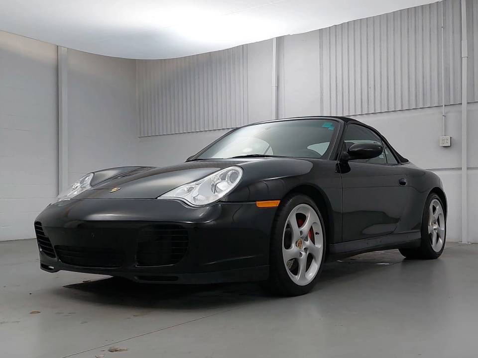 2004 Porsche 911 Carrera 4S
