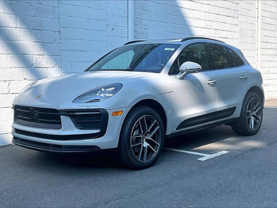 2026 Porsche Macan