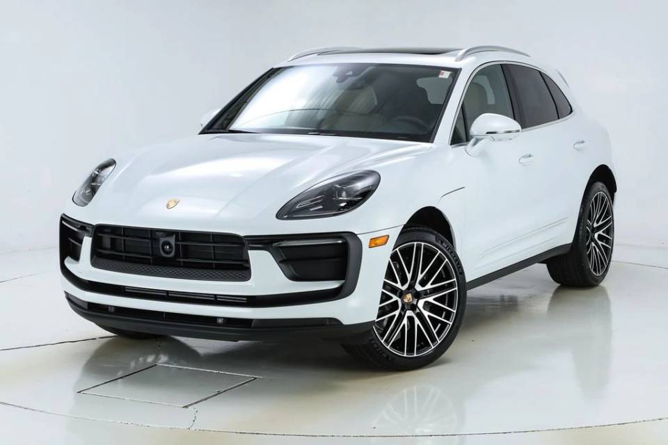 2026 Porsche Macan