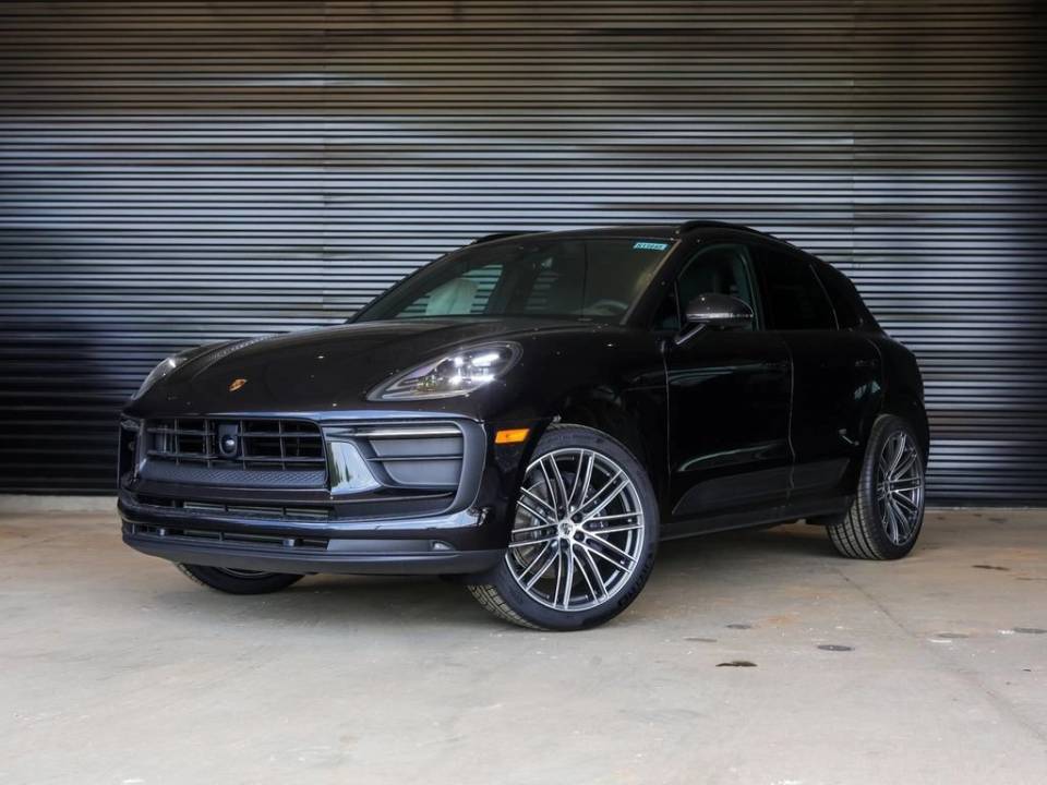 2026 Porsche Macan