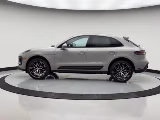 2026 Porsche Macan Base - Photo 9