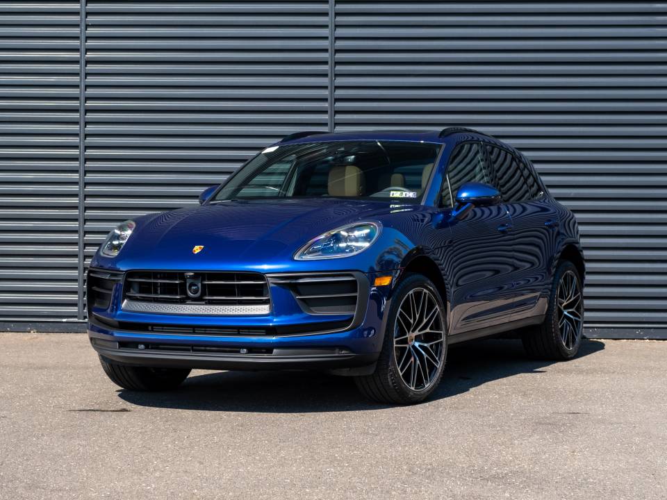 2026 Porsche Macan Base