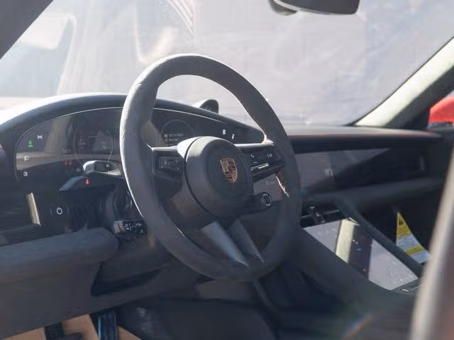 2026 Porsche Taycan GTS - Photo 28