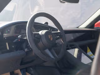 2026 Porsche Taycan GTS - Photo 25