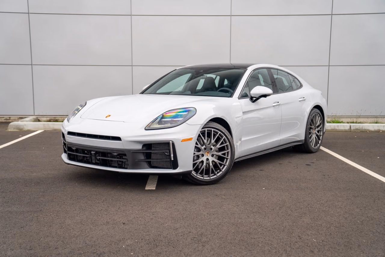 2026 Porsche Panamera Base - Photo 4