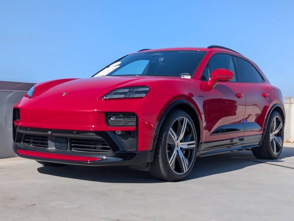 2026 Porsche Macan