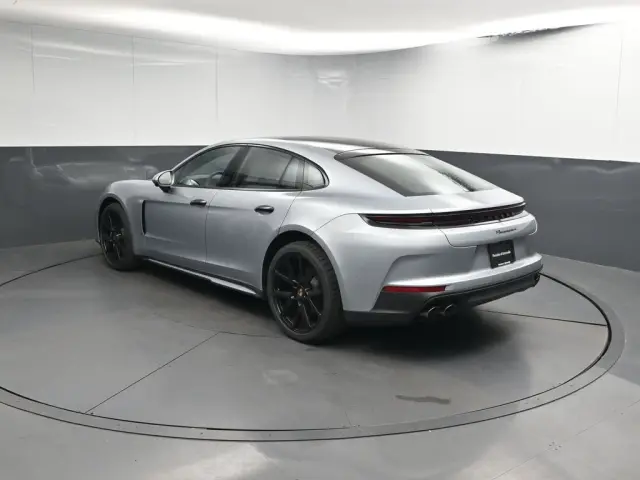 2025 Porsche Panamera Base - Photo 22