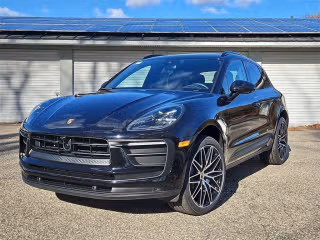 2026 Porsche Macan T's photo
