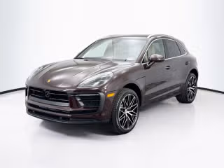 2026 Porsche Macan -'s photo