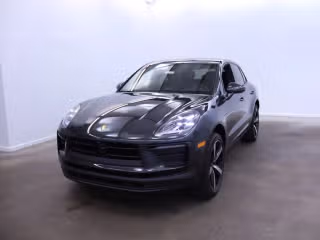 2025 Porsche Macan's photo