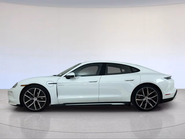 2026 Porsche Taycan Base - Photo 10
