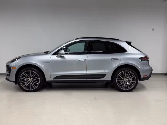 2026 Porsche Macan Base - Photo 11