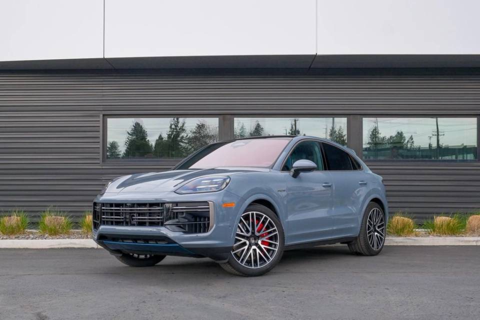 2026 Porsche Cayenne Coup