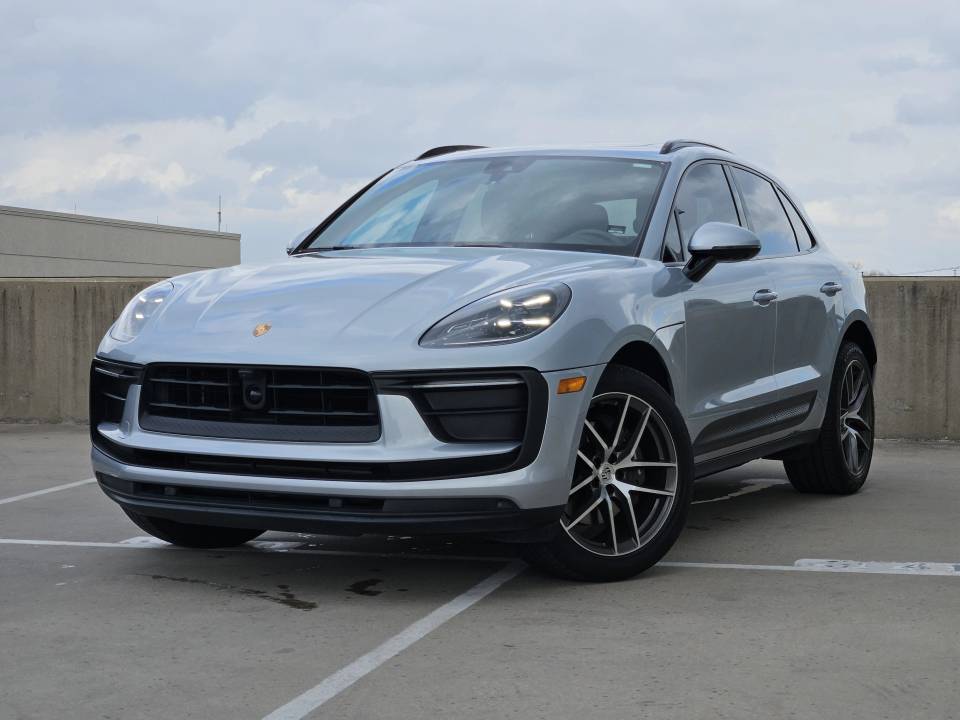 2023 Porsche Macan T