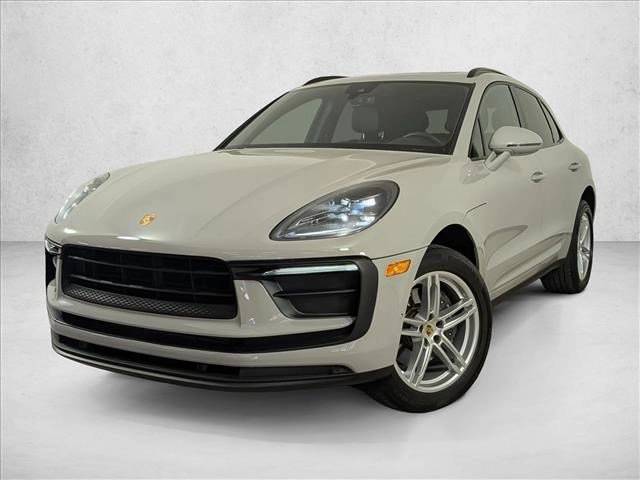 2022 Porsche Macan Base