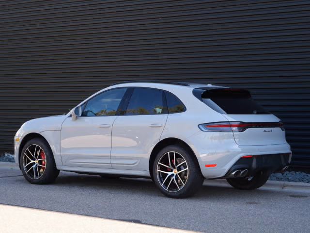 2026 Porsche Macan S - Photo 18