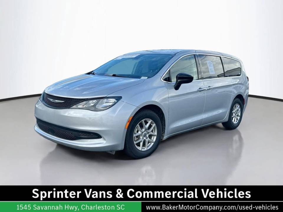 2024 Chrysler Voyager